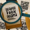 Depuis l'été 2021, le ministère de l'Intérieur a pu identifier 182 000 faux QR Code ou attestations de pass sanitaires. (ELLEN LOZON / FRANCEINFO)