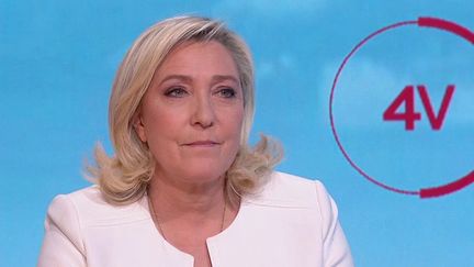 Guerre en Ukraine : "Il faut choisir des sanctions qui ne soient pas des sanctions contre le pouvoir d'achat des Français", plaide Marine Le Pen