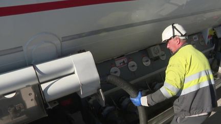 Pénurie de carburants&nbsp;: plus d’une station sur deux impactée dans le Nord&nbsp; (France 3)