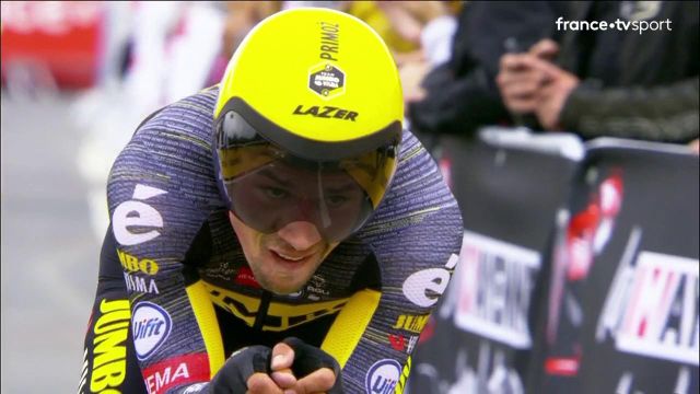 Primoz Roglic en termine ! Il se classe quatrième et concède 25 secondes à Stefan Küng.