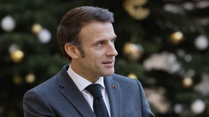 Emmanuel Macron, à l'Elysée, le 13 décembre 2022. (LUDOVIC MARIN / AFP)