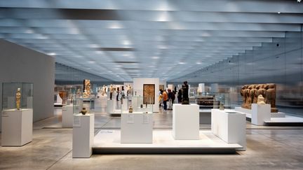 La Galerie du temps du Louvre-Lens, le 15 juin 2021. (MARTIN NODA / HANS LUCAS / AFP)