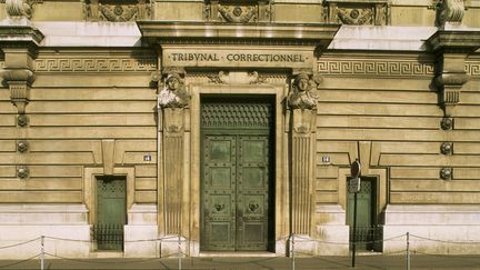 Le tribunal correctionnel de Paris a condamn&eacute; Flavien Moreau, un apprenti jihadiste fran&ccedil;ais de retour en France apr&egrave;s un passage en Syrie, le 13 novembre 2014. (XAVIER RICHER / PHOTONONSTOP / AFP)