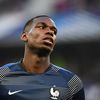 Le milieu de l'équipe de France Paul Pogba dans son maillot d'échauffement, avant un match amical contre l'Italie, à Nice (Alpes-Maritimes), le 1er juin 2018. (FRANCK FIFE / AFP)