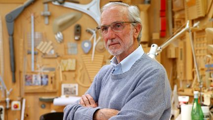 L'architecte italien Renzo Piano, dans son atelier, à Paris, le 7 mai 2015. (BENOIT TESSIER / REUTERS)