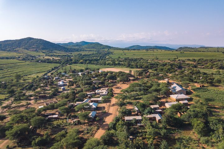 Vue aérienne du village d'Endallah en Tanzanie.&nbsp;L'agence ne travaille qu'avec des communautés dont les habitants sont volontaires pour accueillir des visiteurs étrangers&nbsp; (Photo Endallah)