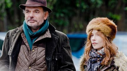 Jean-Pierre Darroussin et Isabelle Huppert dans "Les folies bergères" de Marc Fitoussi.
 (DR)