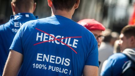 Des centaines d'employés de l'entreprise publique EDF/ENEDIS manifestaient déjà contre le projet Hercule, à Lyon en septembre 2019. (NICOLAS LIPONNE / NURPHOTO / AFP)