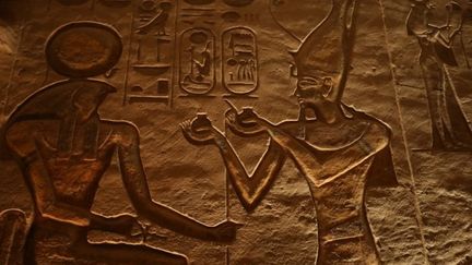 Hiéroglyphes du temple d'Abou Simbel, en Egypte.
 (Ludovic MARIN / AFP)