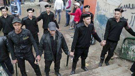 Policiers (fraîchement rasés) au Caire, le 22 février 2018. (Xinhua - Chine Nouvelle - Sipa )