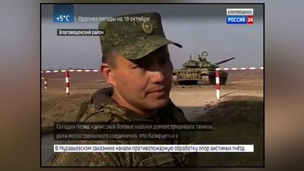 Le lieutenant-colonel Azatbek Omurbekov, dans un reportage tourné à&nbsp;Blagovechtchensk (Extrême-Orient russe) diffusé sur la chaîne Rossiya 24. (CAPTURE D'ÉCRAN)