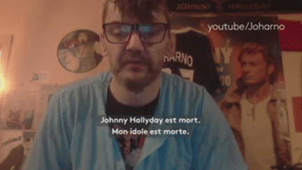 Les internautes pleurent Johnny Hallyday