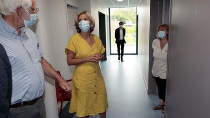 Valérie Pécresse à la maison de santé d'Echiré, dans les Deux-Sèvres. (BENOIT FELACE / MAXPPP)