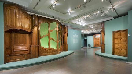 L'exposition Gaudí au musée d'Orsay, les boiseries du vestibule de la Casa Milà (© Sophie Grépy)