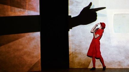 Avignon, juillet 2012 : l'actrice Esme Appleton répète la pièce "Les animlaux et les enfants envahirent la rue" de la Compagnie 27.
 (Anne-Christine Poujoulat / AFP)