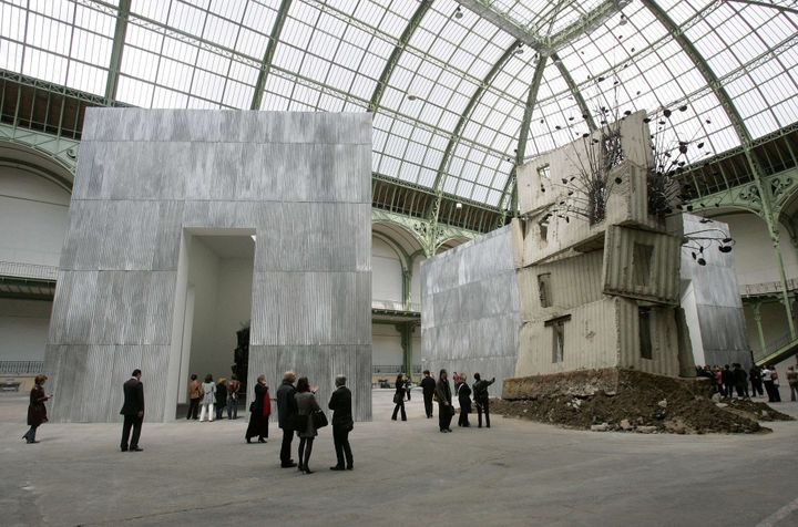 Oeuvres d'Anselm Kiefer dans le cadre de Monumenta 2007 au Grand Palais : "Chute d'étoiles".
 (MICHEL EULER/AP/SIPA)