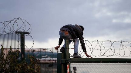 &nbsp; (Les accords du Touquet renforcent les contrôles au départ de la France © Maxppp)