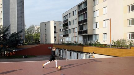 Pour le seul 2e trimestre 2012 (avril-juin), le montant des cr&eacute;dits est en baisse de 39,2% par rapport au m&ecirc;me trimestre de 2011. (JACQUES DEMARTHON / AFP)