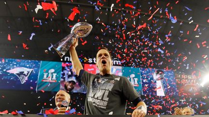 Tom Brady, le quaterback de New England, vainqueur de son 5e Super Bowl, aux dépens d'Atlanta. (KEVIN C. COX / GETTY IMAGES NORTH AMERICA)