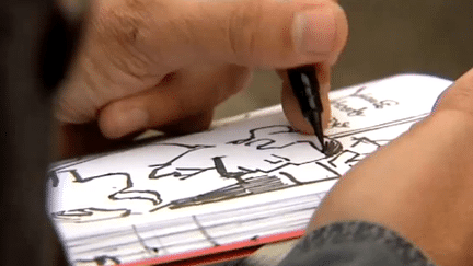 Luc Périllat, reporter dessinateur pour "Draw my Event" depuis un an
 (France3/Culturebox)