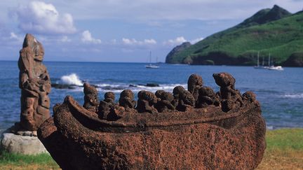 Sculpture sur les côtes de l'île de Nuku Hiva, une des îles de l'archipel des Marquises. (HENRI TABARANT / ONLY FRANCE)