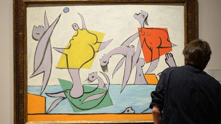 "Le Sauvetage" (1932) de Pablo Picasso vendu pour plus de 31,5 millions de dollars (environ 22 millions d'euros) le 7 mai 2014 chez Sotheby's à New York
 (EMMANUEL DUNAND / AFP)