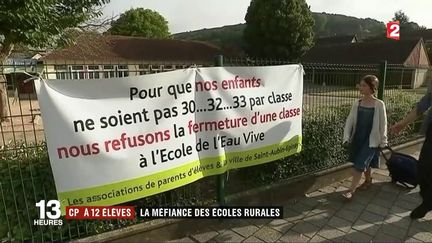 CP à douze élèves : la méfiance des écoles rurales (FRANCE 2)