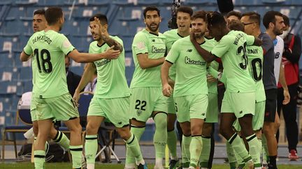 Belle opération pour les Basques, victorieux de l'Atlético jeudi et qui rejoignent le Real Madrid en finale. (FAYEZ NURELDINE / AFP)