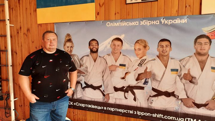 Vitalii Dubrova, l’entraîneur de l’équipe nationale de judo d’Ukraine est prêt à boycotter les JO de Paris. (Hajera Mohammad)