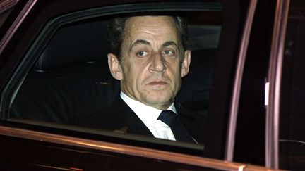 Le pr&eacute;sident fran&ccedil;ais Nicolas Sarkozy arrive au sommet de l'UE &agrave; Bruxelles (Belgique), le 8 d&eacute;cembre 2011. (FRANCOIS LENOIR / REUTERS)