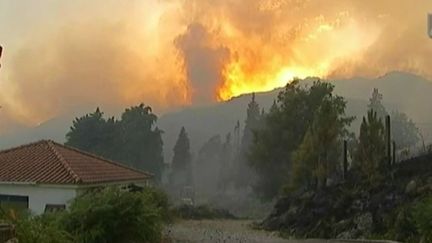 De nombreux villages sont pris dans de multiples feux de forêts au nord du Portugal