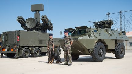 Photo d'illustration d'équipements militaires aériens de l'armée française sur la base aérienne d'Istres. (CLEMENT MAHOUDEAU / MAXPPP)