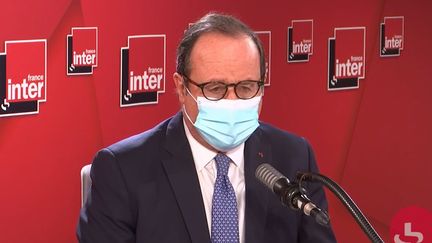 François Hollande sur France Inter le 13 novembre 2020. (FRANCEINTER / RADIOFRANCE)