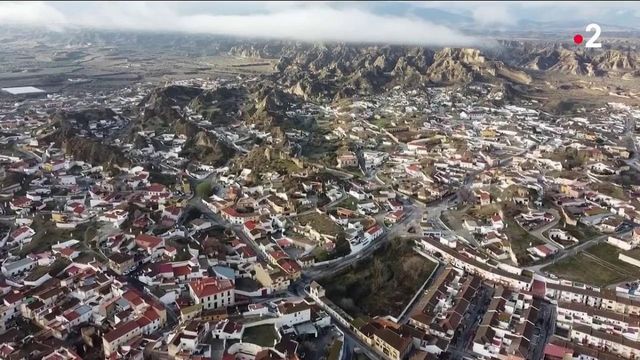 España: camino a Gualix, la ciudad cueva más grande de Europa