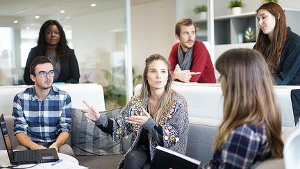 Amour, amitié, travail : notre cerveau choisit-il nos relations à notre insu ?