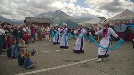 Festival "Vent d'Est" à La Rosière en Savoie. (CAPTURE D'ÉCRAN FRANCE 3)