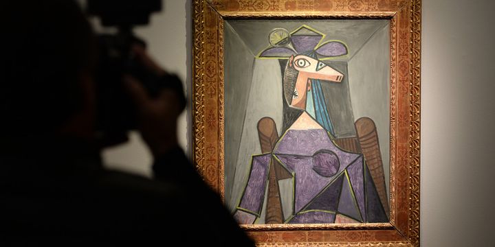 Le tableau de Picasso "Portrait de femme" exposé à Christie's, à New York (2 mai 2014)
 (Stan Honda / AFP)