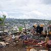 Vue d'ensemble du quartier sud de Mamoudzou à Mayotte, le 2 janvier 2025, dévasté par le passage du cyclone Chido. (JULIEN DE ROSA / AFP)