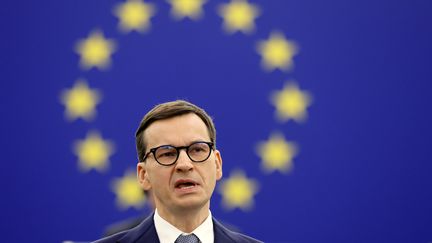 Le Premier ministre polonais&nbsp;Mateusz Morawiecki au Parlement européen à Strasbourg, le 19 octobre 2021. (RONALD WITTEK / POOL / EPA POOL)