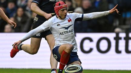 Louis Bielle-Biarrey après son essai en Ecosse, le 10 février 2024. (PAUL ELLIS / AFP)