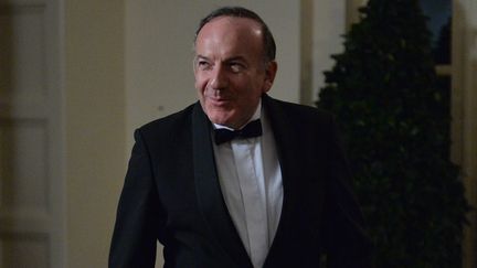 Pierre Gattaz, le pr&eacute;sident du Medef, lors de son arriv&eacute;e &agrave; la Maison Blanche, &agrave; Washington, le 11 f&eacute;vrier 2014, lors du d&icirc;ner d'Etat en l'honneur de Fran&ccedil;ois Hollande. (NICHOLAS KAMM / AFP)