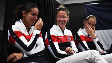 Les joueuses françaises  (ANNE-CHRISTINE POUJOULAT / AFP)