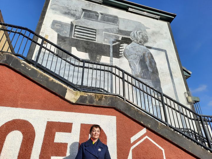 Caroline O'Donnell, a resident of Derry in Northern Ireland (United Kingdom), was 14 in 1972. (RICHARD PLACE / RADIO FRANCE)