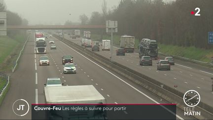 Vendredi 12 février, au soir,&nbsp;débutent&nbsp;les vacances de la zone C, c’est-à-dire les académies de Paris, Montpellier et Toulouse, notamment, tandis que le couvre-feu est toujours en vigueur. (France 2)