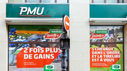 La devanture d'un PMU City, à Paris, le 13 février 2019.&nbsp; (MATHIEU MENARD / HANS LUCAS / AFP)