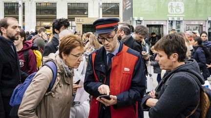 Grève des transports : de nombreux marcheurs dans Paris