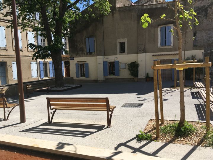 Place Raoul Tourtet à Saint-Rémy de Provence. (INGRID POHU / RADIO FRANCE)