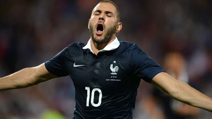 L'attaquant de l'&eacute;quipe de France Karim Benzema, auteur de deux buts contre la Jama&iuml;que dimanche 8 juin &agrave; Lille (Nord).&nbsp; (DENIS CHARLET / AFP)