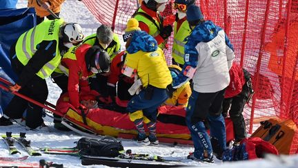 L'Américain Tommy Ford, victime d'une violente chute à Adelboden (FABRICE COFFRINI / AFP)