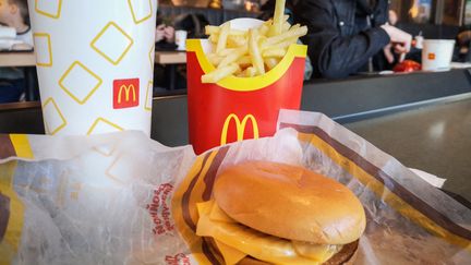 Des produits McDonald's dans un restaurant de Moscou (Russie), le 9 mars 2022. (AFP / AFP)